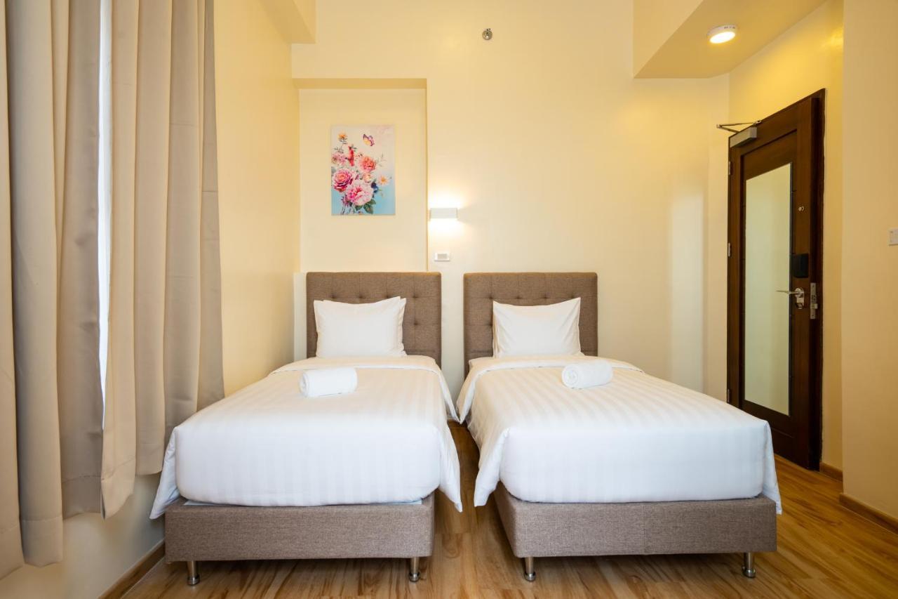 Myspace Hotel Comembo Taguig Exterior photo