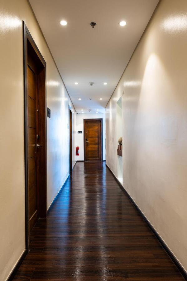 Myspace Hotel Comembo Taguig Exterior photo